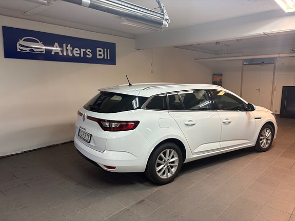 Renault Megane 11 of 25