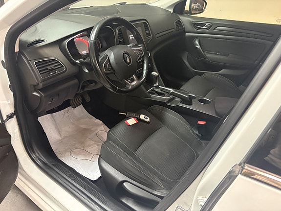 Renault Megane 22 of 25