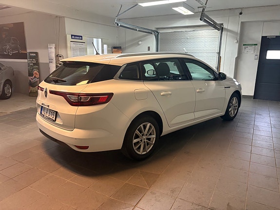 Renault Megane 5 of 25