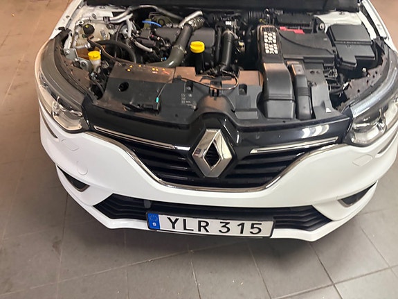 Renault Megane 15 of 25