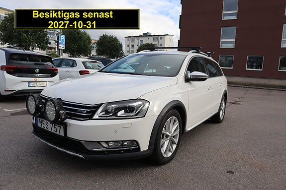Volkswagen Passat Alltrack 7 of 26