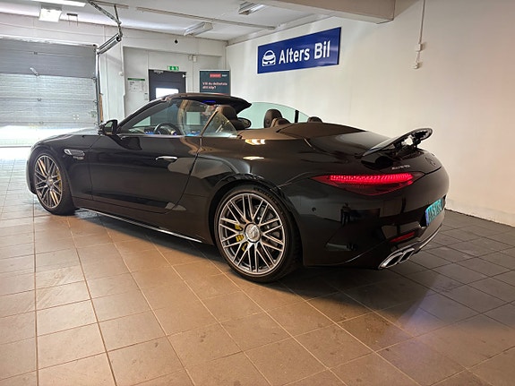 Mercedes-Benz SL63 14 of 30