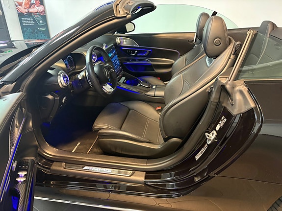 Mercedes-Benz SL63 25 of 30