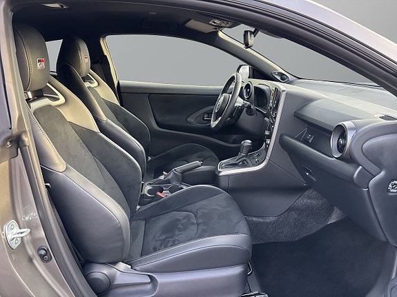 Toyota GR Yaris 7 of 26