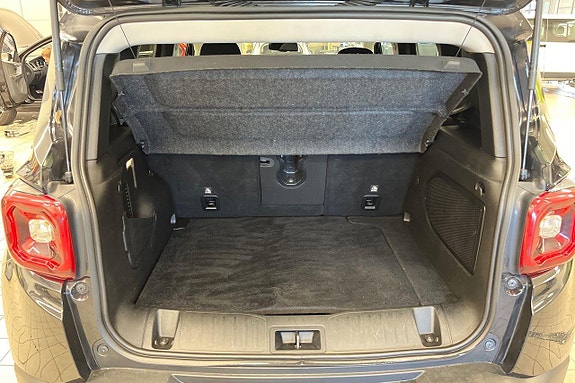 Jeep Renegade 21 of 25