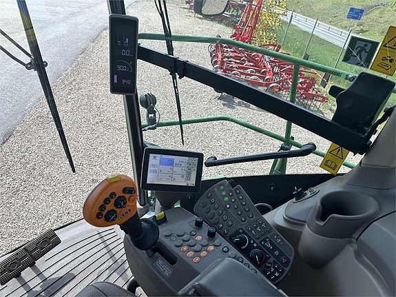 John Deere 8600 6 of 6