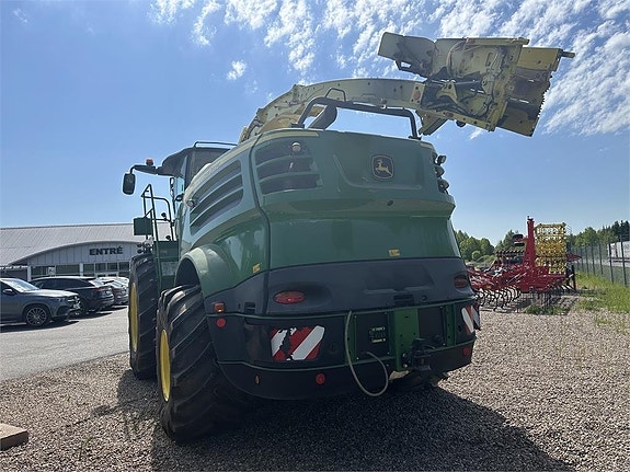 John Deere 8600 3 of 6