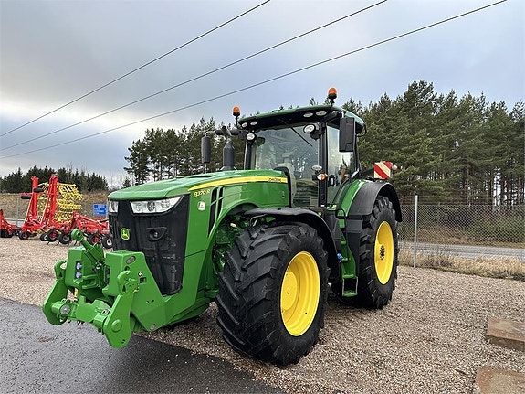 John Deere 8370R 5 of 7