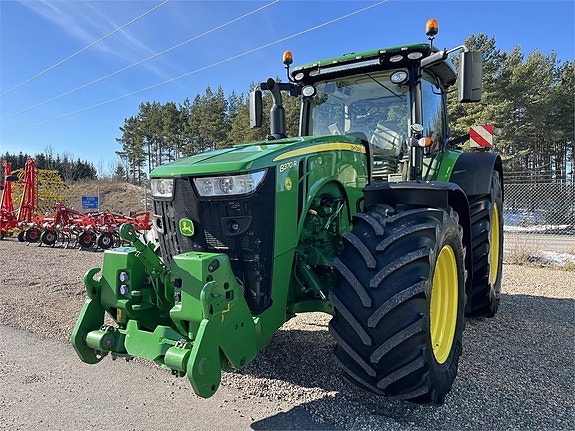 John Deere 8370R 10 of 14