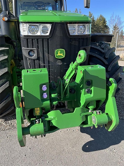 John Deere 8370R 2 of 14
