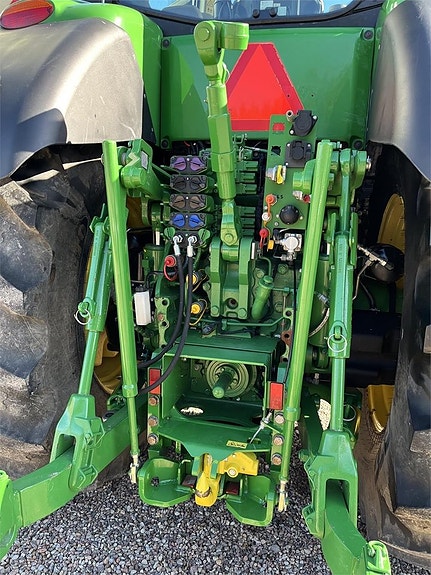 John Deere 8370R 5 of 14