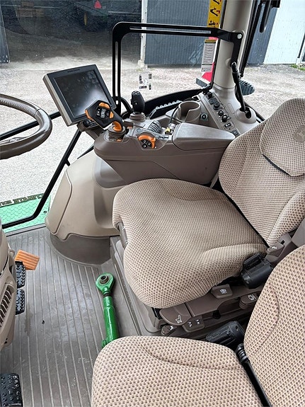 John Deere 6250R TRAKTOR 8 of 9