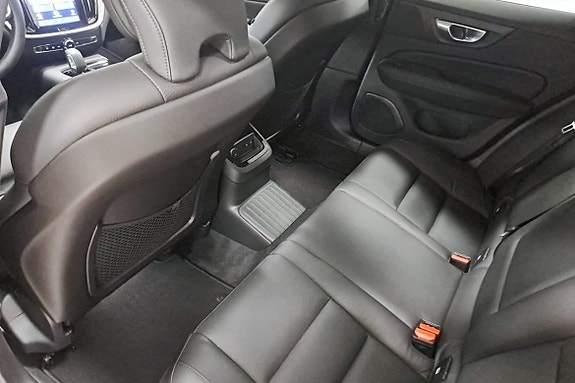 Volvo V60 8 of 14