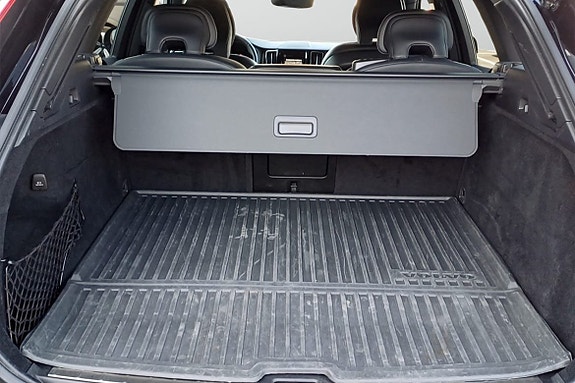 Volvo XC60 18 of 28