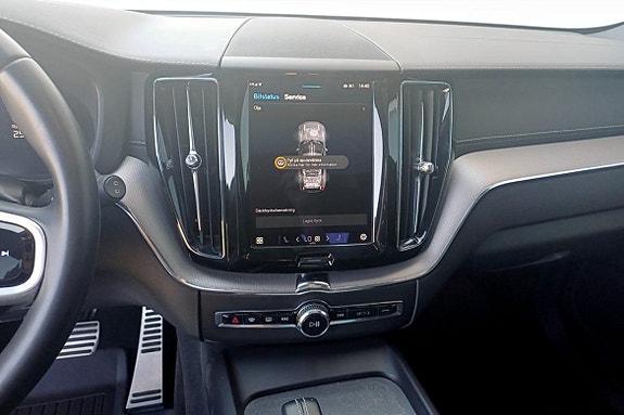 Volvo XC60 11 of 28