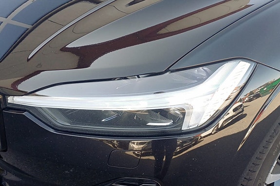 Volvo XC60 25 of 28