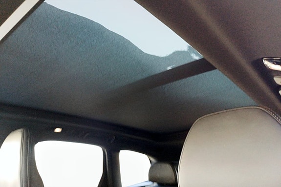 Volvo XC60 23 of 28