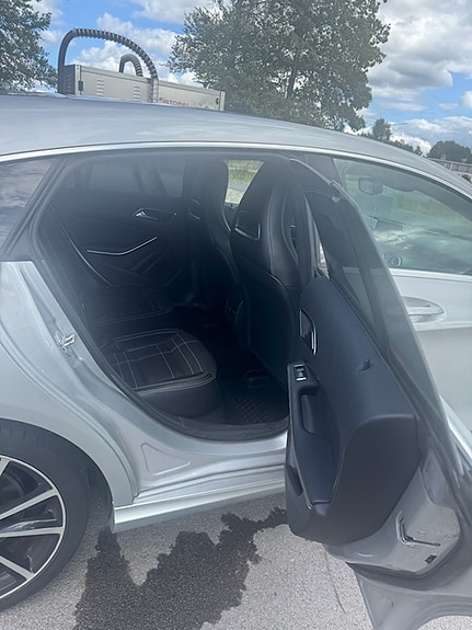 Mercedes-Benz CLA220 9 of 9