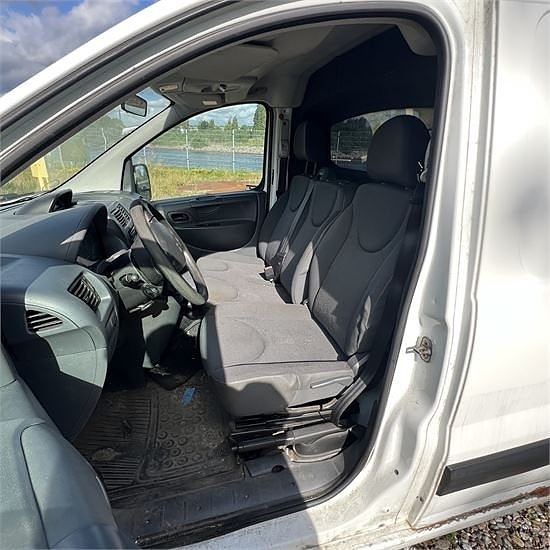 Peugeot Expert 1,6 HDI  90 L1H1 10 of 27