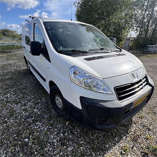 Peugeot Expert 1,6 HDI  90 L1H1 8 of 27