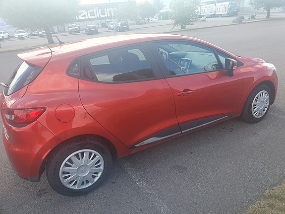 Renault Clio 3 of 9