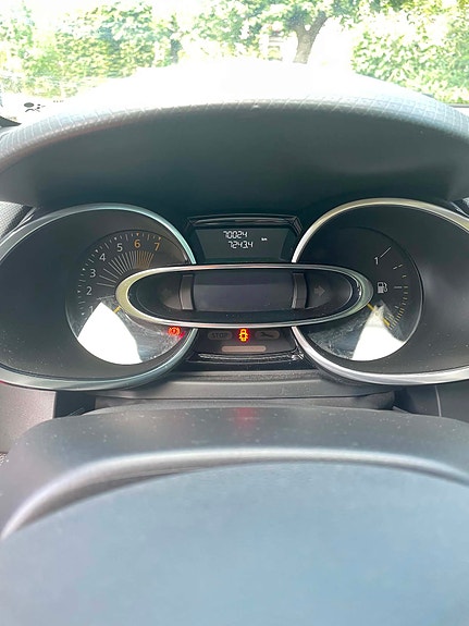 Renault Clio 6 of 9