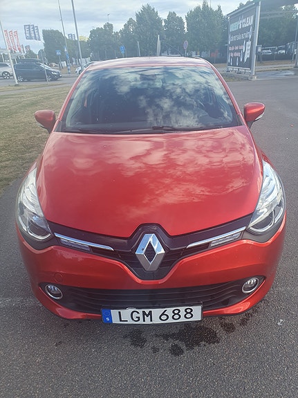 Renault Clio 2 of 9