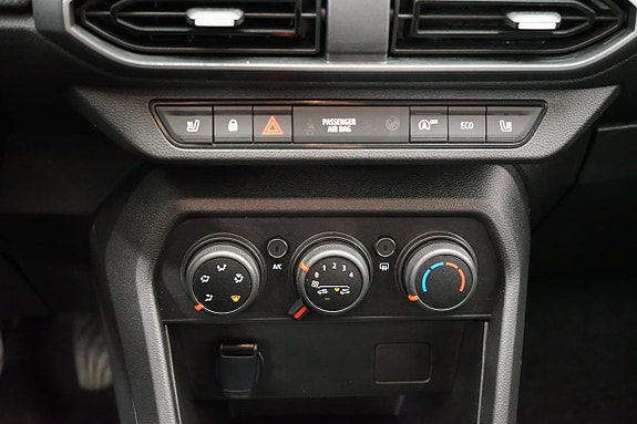 Dacia Sandero 10 of 14