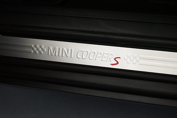 MINI Cooper S 12 of 20