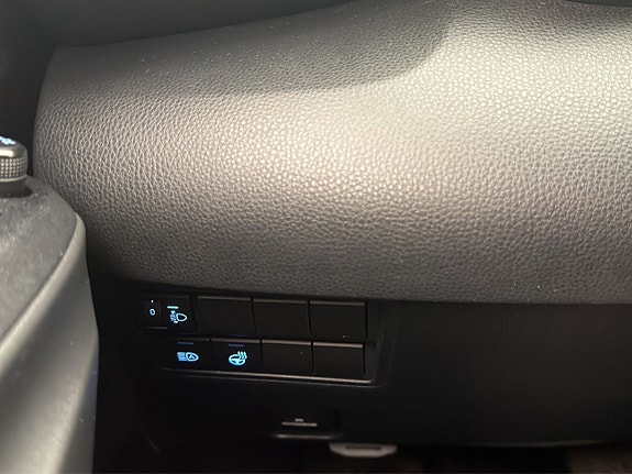 Toyota Yaris 15 of 30