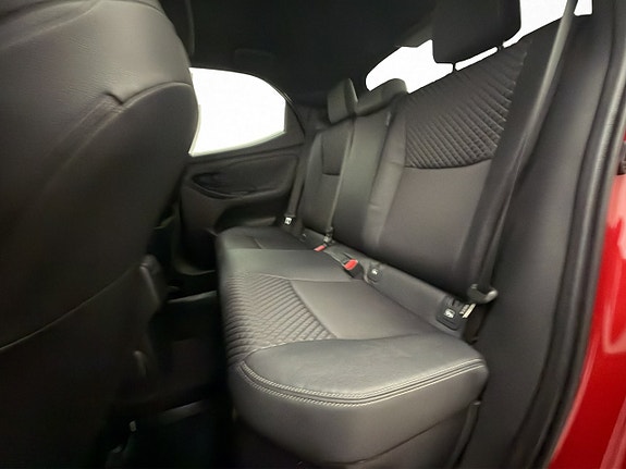 Toyota Yaris 24 of 30