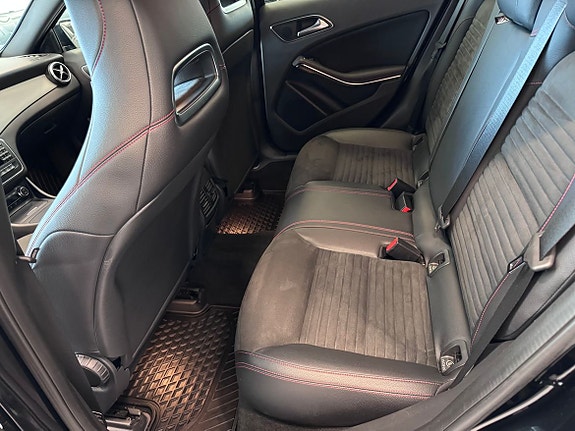 Mercedes-Benz GLA180 d 7 of 9