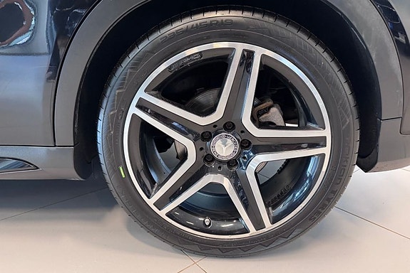 Mercedes-Benz GLA 200 9 of 9
