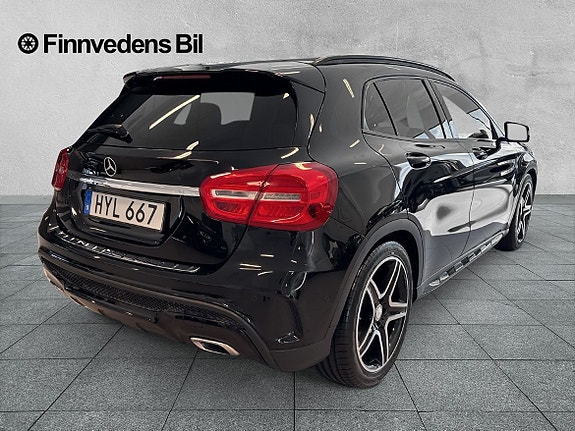 Mercedes-Benz GLA180 d 3 of 9
