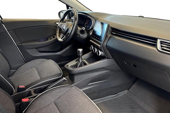 Renault Clio 10 of 14