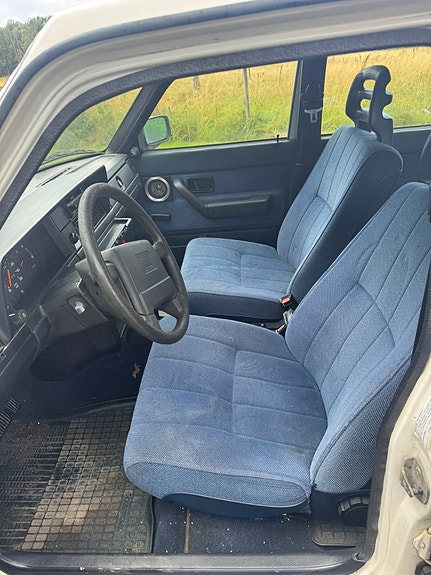 Volvo 240 8 of 8