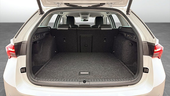 Skoda Octavia 12 of 21