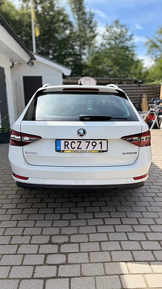 Skoda Superb 6 of 16