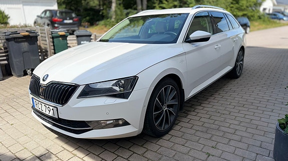 Skoda Superb 3 of 16