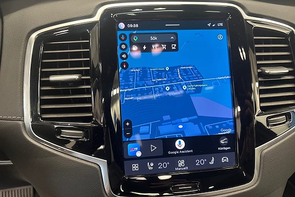 Volvo XC90 16 of 21