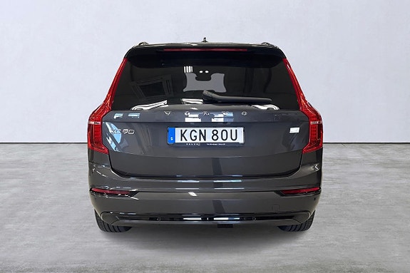 Volvo XC90 5 of 21