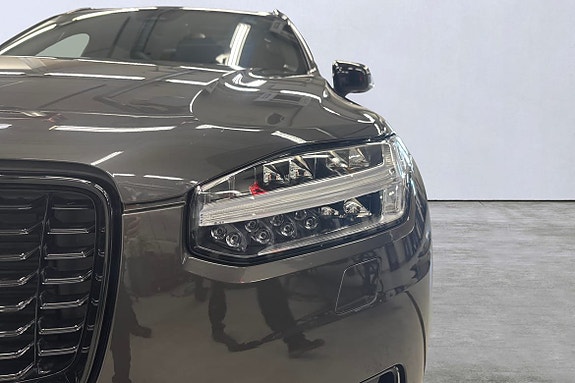 Volvo XC90 21 of 21