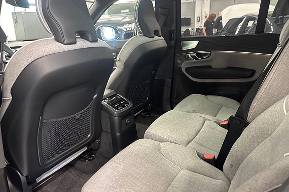 Volvo XC90 12 of 21