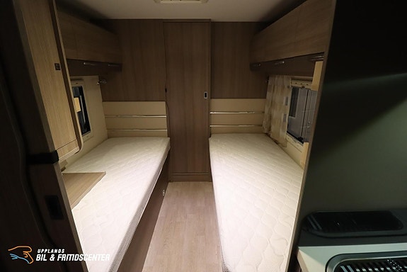 Chausson 737 FLASH / Långbäddar / Taksäng / 3500kg 12 of 17