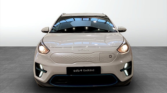 Kia e-Niro 2 of 18