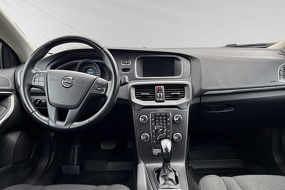 Volvo V40 Cross Country 10 of 12
