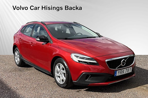 Volvo V40 Cross Country 7 of 12