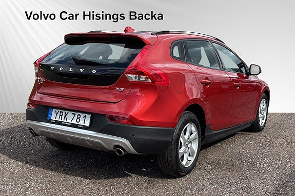Volvo V40 Cross Country 6 of 12