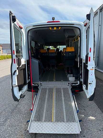 Ford Transit 15 of 30