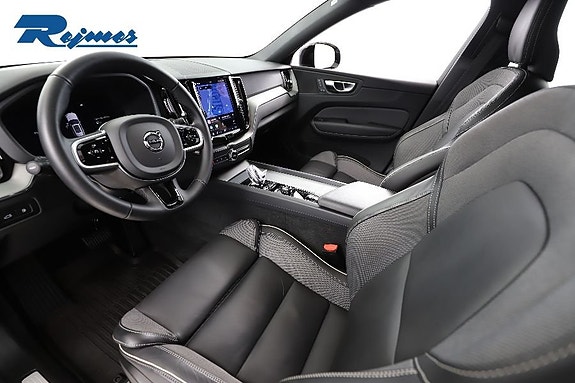 Volvo XC60 4 of 30